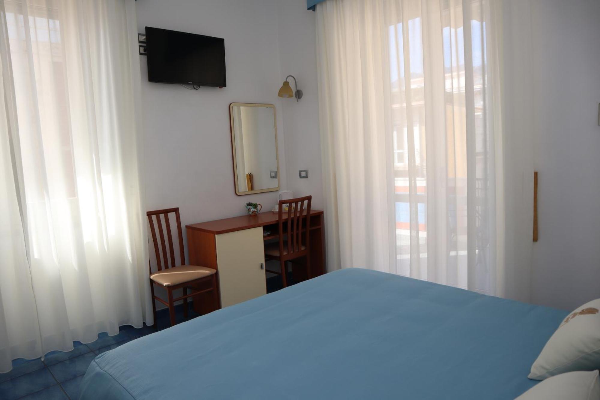Meuble Casa Mannini Rooms Maiori Ngoại thất bức ảnh