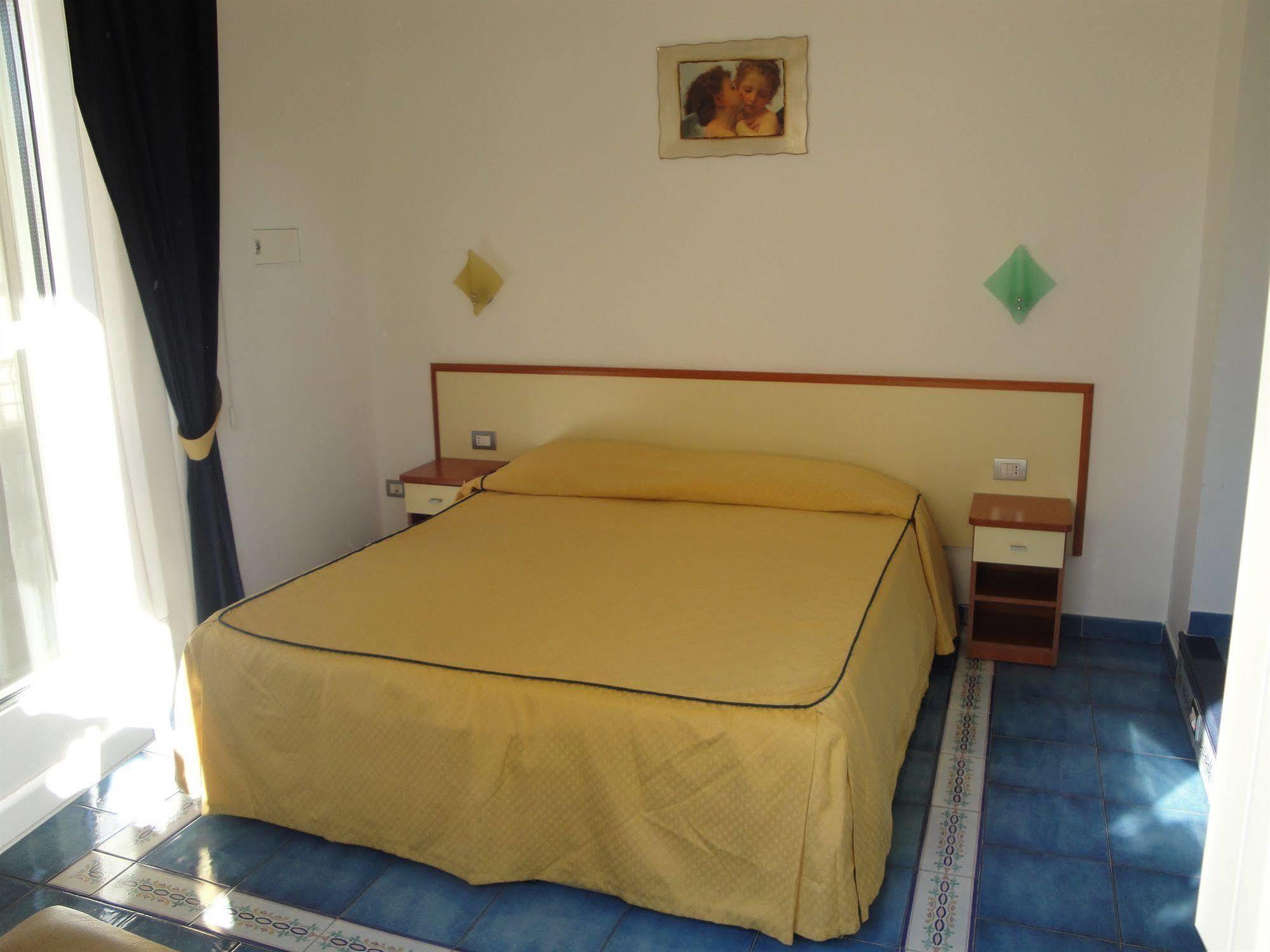 Meuble Casa Mannini Rooms Maiori Ngoại thất bức ảnh